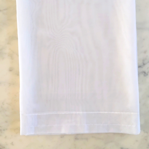 Sears White Sheer Curtains, 1.5" Rod Space, 2 Panels. - Picture 4 of 6